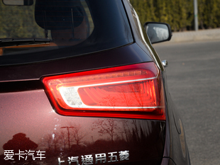 寶駿汽車2017款寶駿560