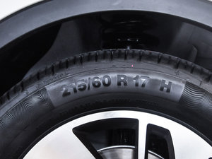2017款律动版 1.5T 手动尊享型 轮胎尺寸