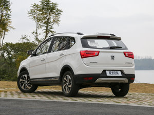 2017款律动版 1.8L iAMT尊享型 左后45度