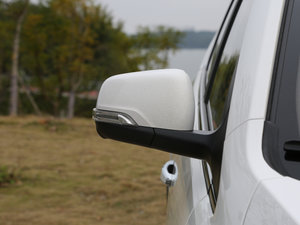 2017ɄӰ 1.8L iAMT ^