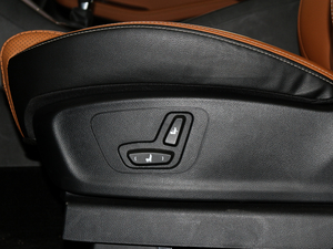 2017ɄӰ 1.8L iAMT {{