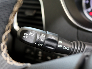 2017ɄӰ 1.8L iAMT п؅^