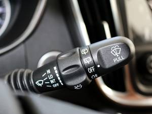 2017ɄӰ 1.8L iAMT п؅^