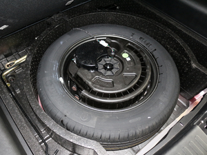 2017款律动版 1.8L iAMT尊享型 备胎