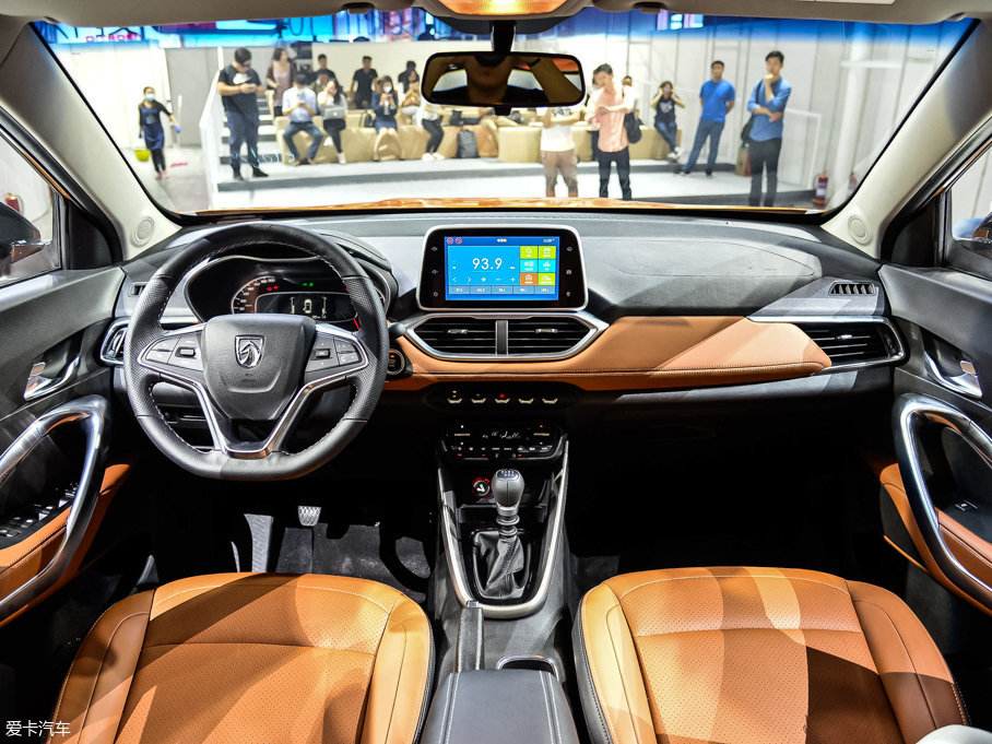 2017��E510 1.5L �քӺ��A��