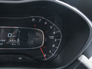 2017款1.5L 手动时尚型 中控区