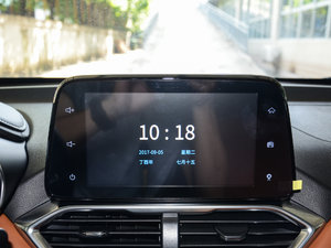 2017款1.5L 自动豪华型 中控区