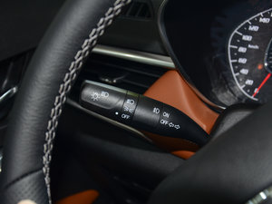 2017款1.5L 自动豪华型 中控区