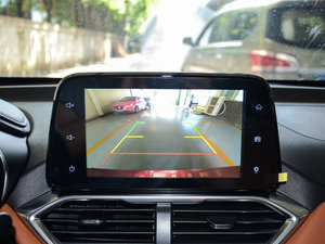 2017款1.5L 自动豪华型 中控台显示屏