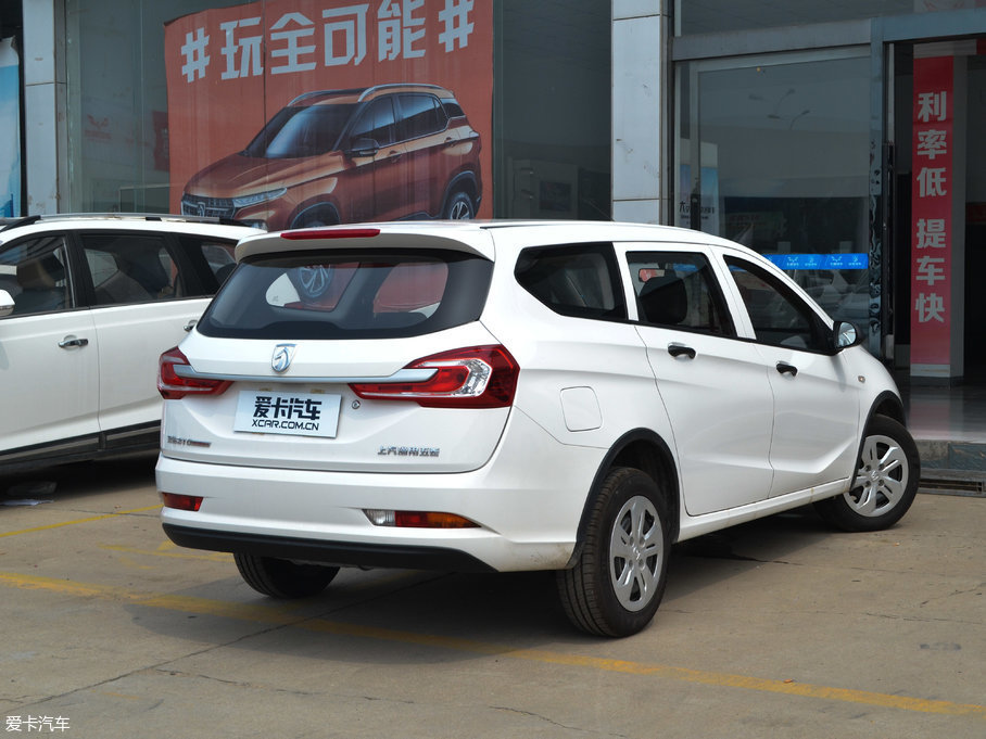 2017款宝骏310w1.2l 手动超值型 国v