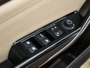 20171.5L քӺA V {܇ƅ^(q)	