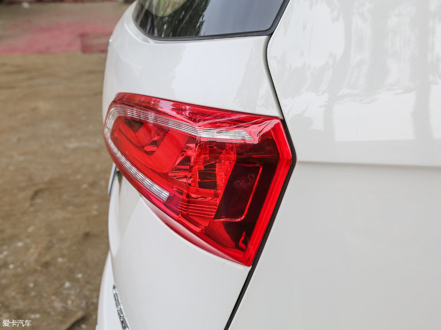 2017E730 1.8L iAMTA 7