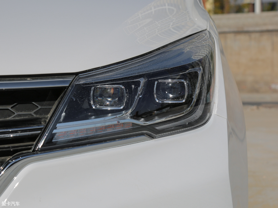 2017E730 1.5T DCTŞ 7 V