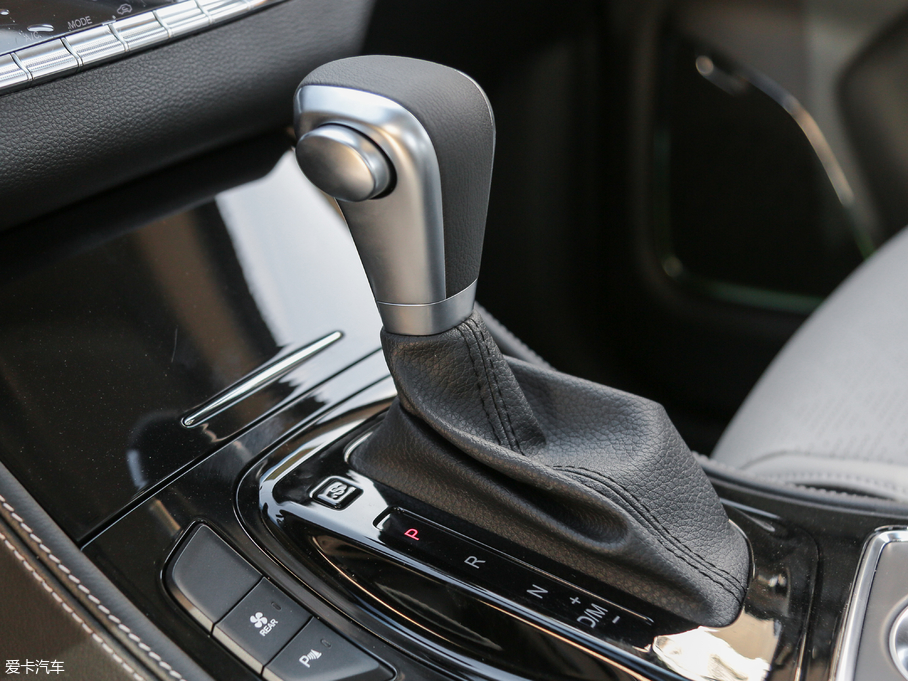 寶駿汽車2017款寶駿730