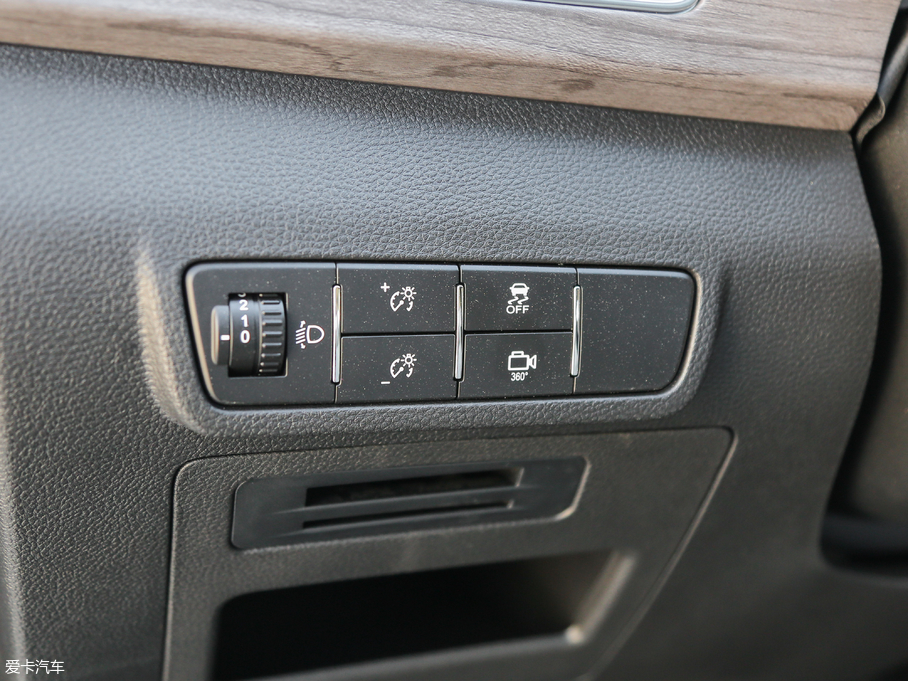 2017E730 1.5T DCTŞ 7 V