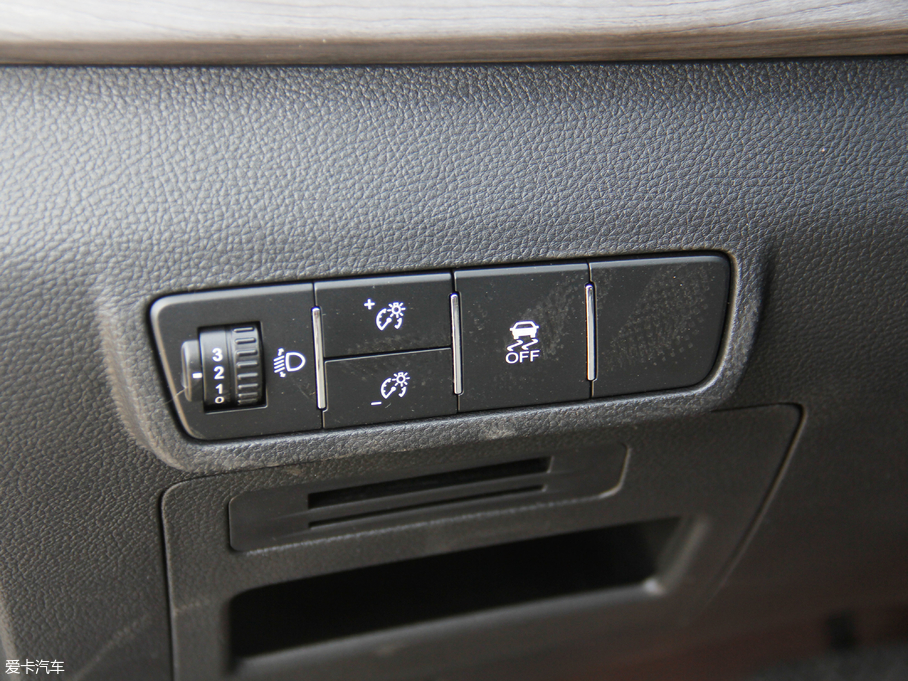 2017E730 1.5T DCTL  7 V