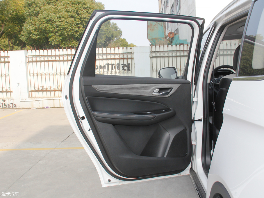 2017E730 1.5T DCTL(fng)  7 V