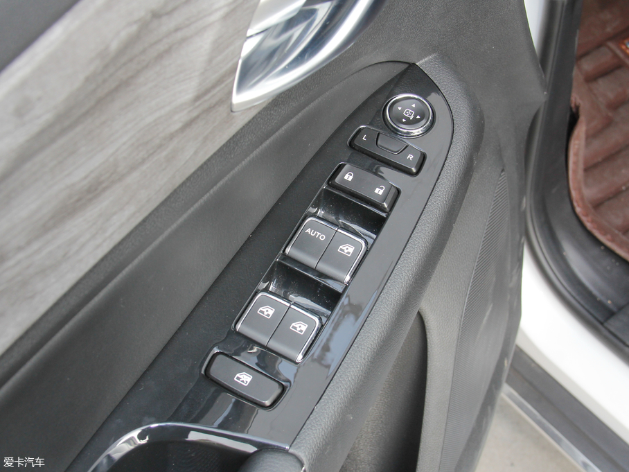 2017E730 1.5T DCTL  7 V