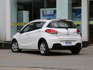 2017款1.5L 手动豪华型 左后45度