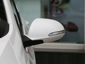 2017款1.5L 手动豪华型 后视镜
