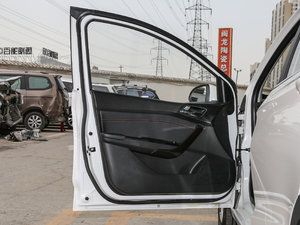 2017款1.5L 手动豪华型 驾驶位车门