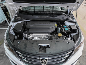 2017款1.5L 手动豪华型 发动机