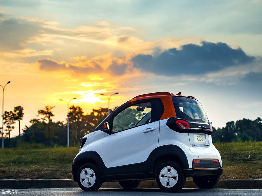 2017��EE100 ������