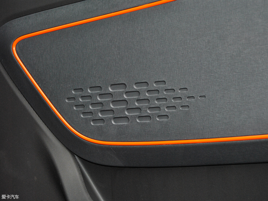 2017��EE100 ������