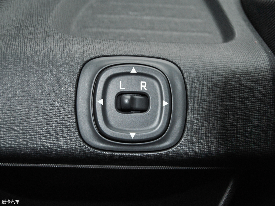 2017��EE100 ������