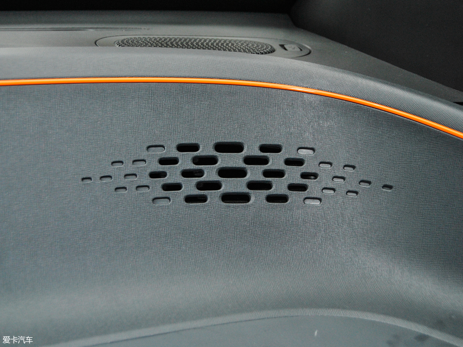 2017��EE100 ������