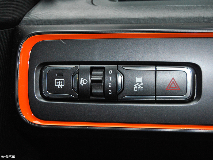 2017��EE100 ������