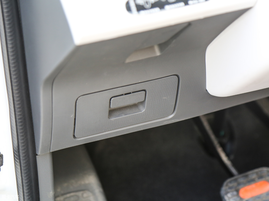 2017��EE100 ���а�