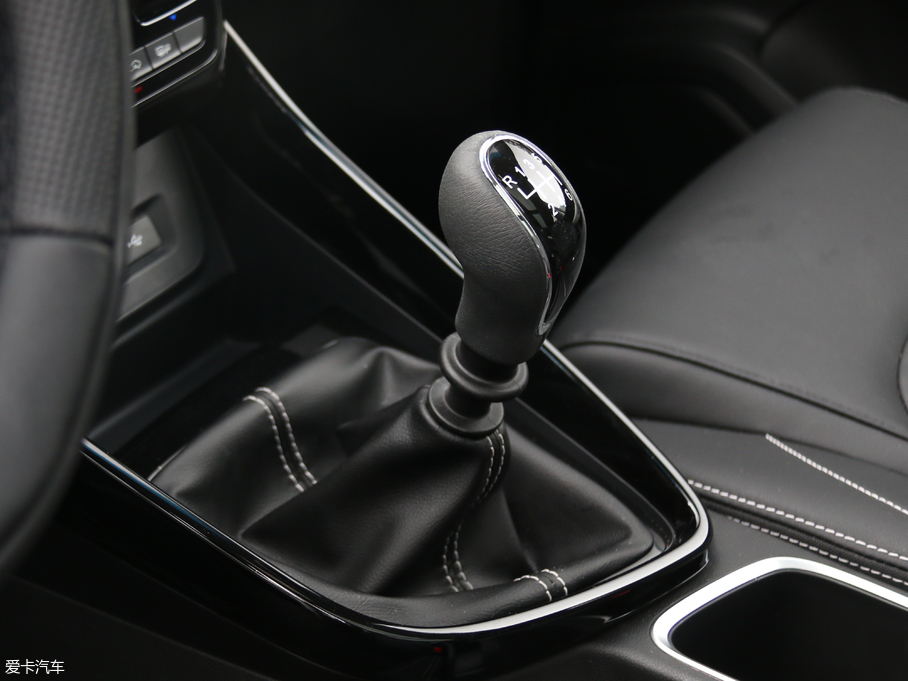 2018E530 1.5T ք(dng)F (gu)V