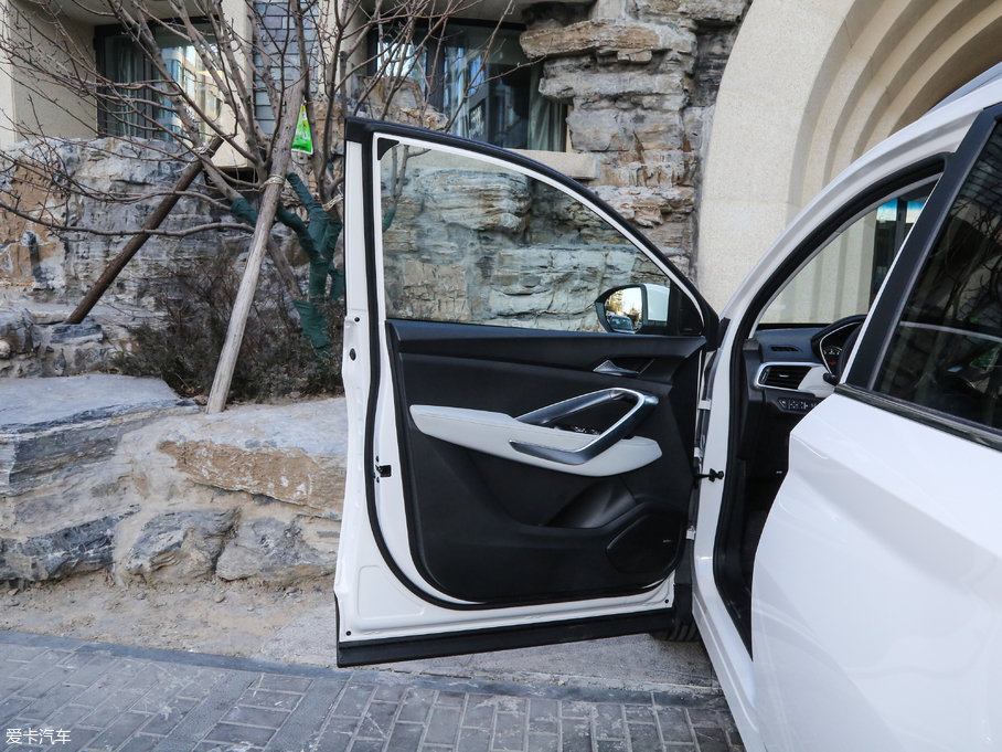 2018E530 1.5T DCTŞ V