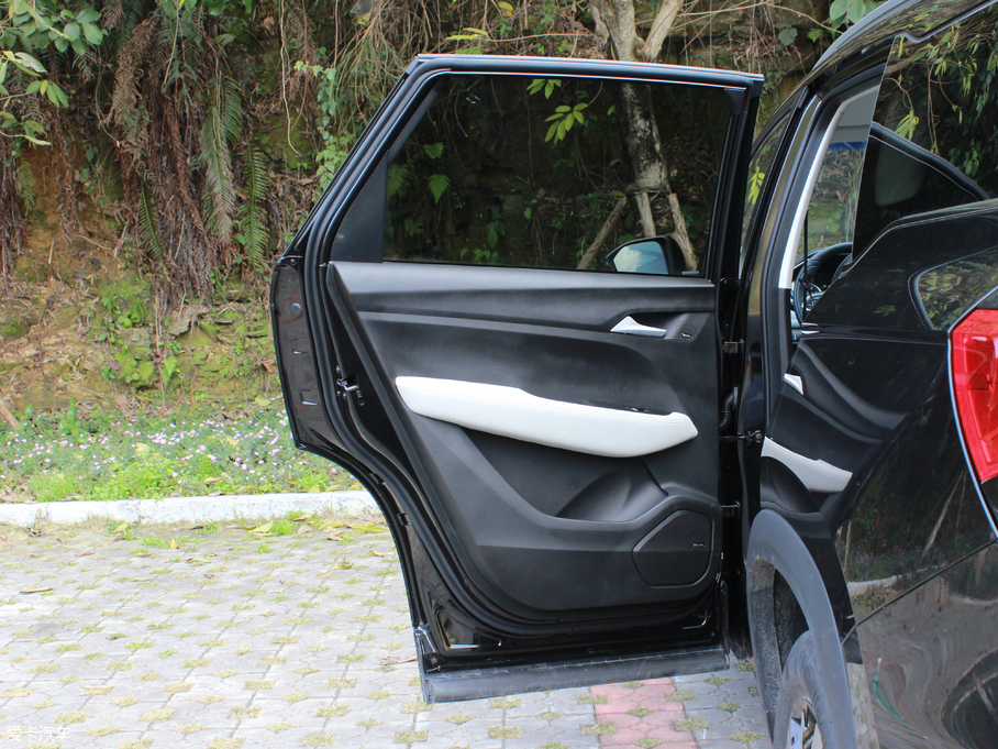 2018E530 1.5T ք(dng)F (gu)V