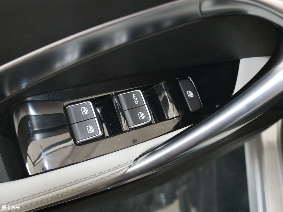 2018E530 1.5T քF V