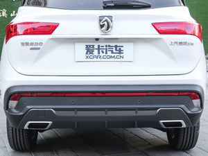2018款1.5T DCT旗舰型 国V 排气管