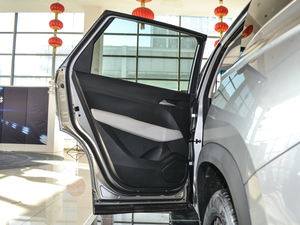2018款1.5T 手动尊贵型 国V 左后车门