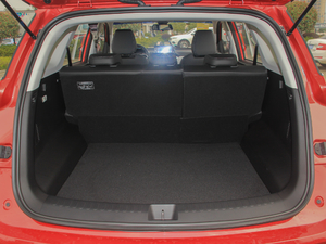 2018款1.8L AMT豪华型 国V 行李厢空间