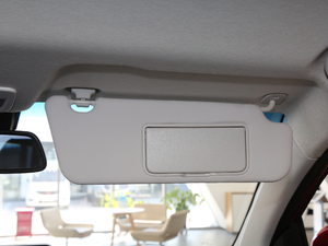 2018款1.5T 手动精英型 国V 空间座椅