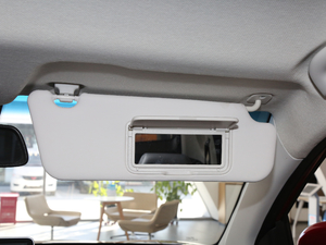 2018款1.5T 手动精英型 国V 空间座椅