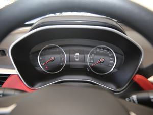 2018款1.5T 手动精英型 国V 中控区