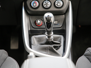 2018款1.5T 手动舒适型 国V 中控区