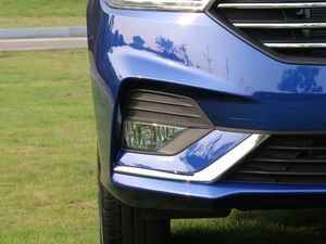 20181.5L ք(dng)A V (x)(ji)^