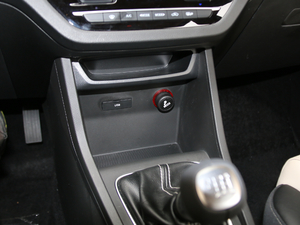 20181.5L ք(dng)A V g