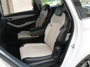 2018款1.5L 手动豪华型 国V 后排座椅