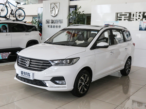 2018款1.5L 手动豪华型 国V 整体外观