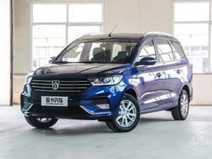 2018款1.5L 手动精英型 国V 整体外观