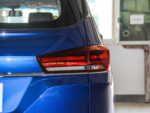 2018款1.5L 手动精英型 国V 细节外观