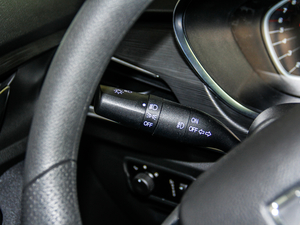 2018款1.5L 手动精英型 国V 中控区